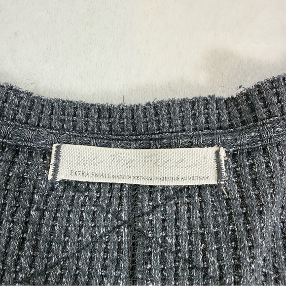 Free People We the Free Callisto Henley Waffle Knit Top Washed Gray Black Sz XS - Picture 8 of 12